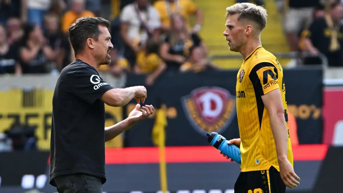 Foto zeigt: Thomas Stamm Trainer Dynamo Jonas Sterner (Dynamo)
Datum: 160826
Punktspiel 2. Liga Dynamo Dresden -SV Darmstadt 98