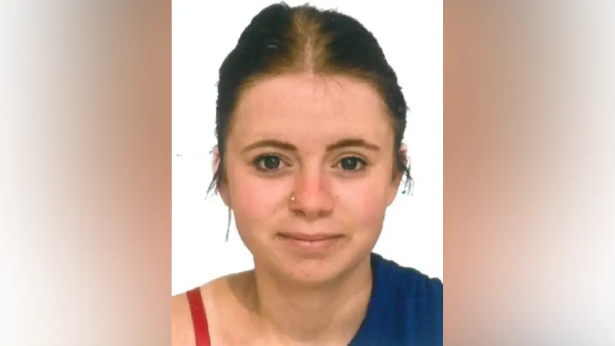 Die vermisste Laura S. (16) könnte sich nach jetzigem Ermittlungsstand im Raum Frankfurt (Oder) aufhalten. Womöglich ist sie aber auch zwischen Frankfurt/Oder und Dresden, im Raum Großenhain oder im Stadtgebiet von Dresden unterwegs.