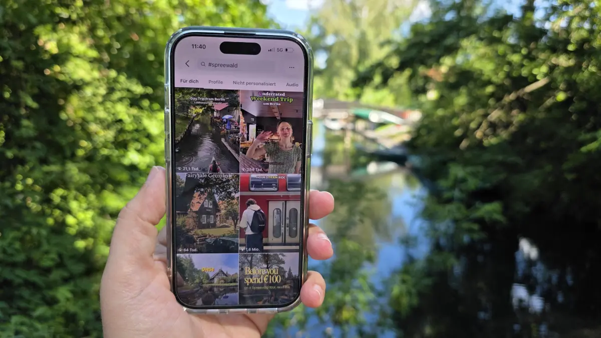 Der Blick durchs Handy auf den Spreewald: Immer mehr Influencer besuchen den Spreewald und nehmen teils Zehntausende Follower mit auf ihre Reise. Für den Tourismus wird der Social-Media-Faktor immer wichtiger.