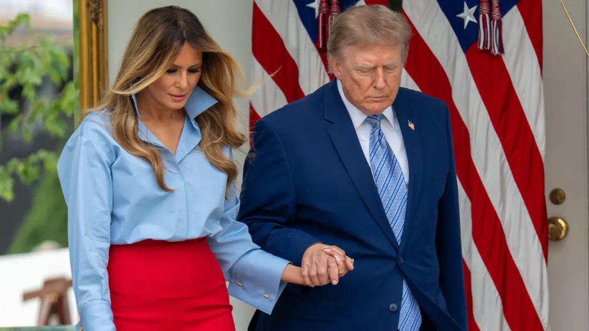 August 20, 2026, Washington, District of Columbia, USA: US First Lady MELANIA TRUMP holds Fostering the Future event in the Rose Garden of the White House along with President DONALD TRUMP and leaders of IndyCar racing in Washington, D.C., on Thursday. Washington USA - ZUMAl312 20260820_znp_l312_001 Copyright: xAndrewxLeydenx