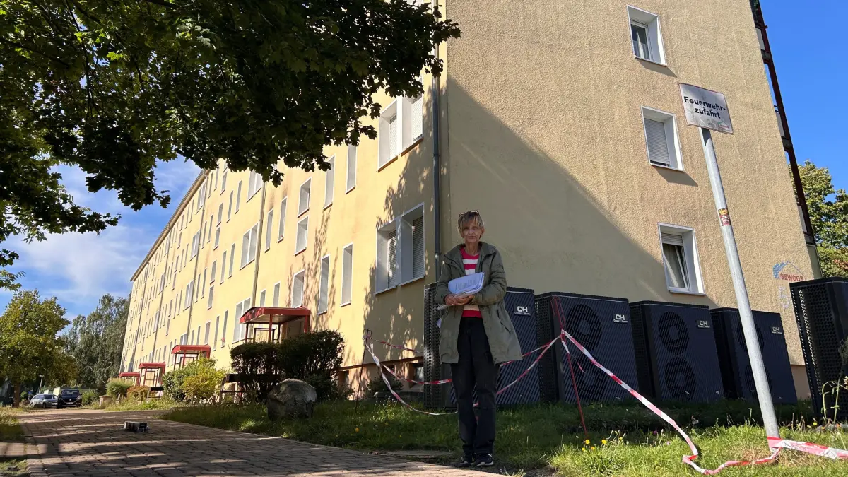 Konstanze Weihrich ist Mieterin in einem Wohnblock in der Heidestraße in Schwarzheide. Seit Jahren hat sie eine Anwältin an ihrer Seite, weil sie immer wieder Ärger mit ihrem Vermieter hat.