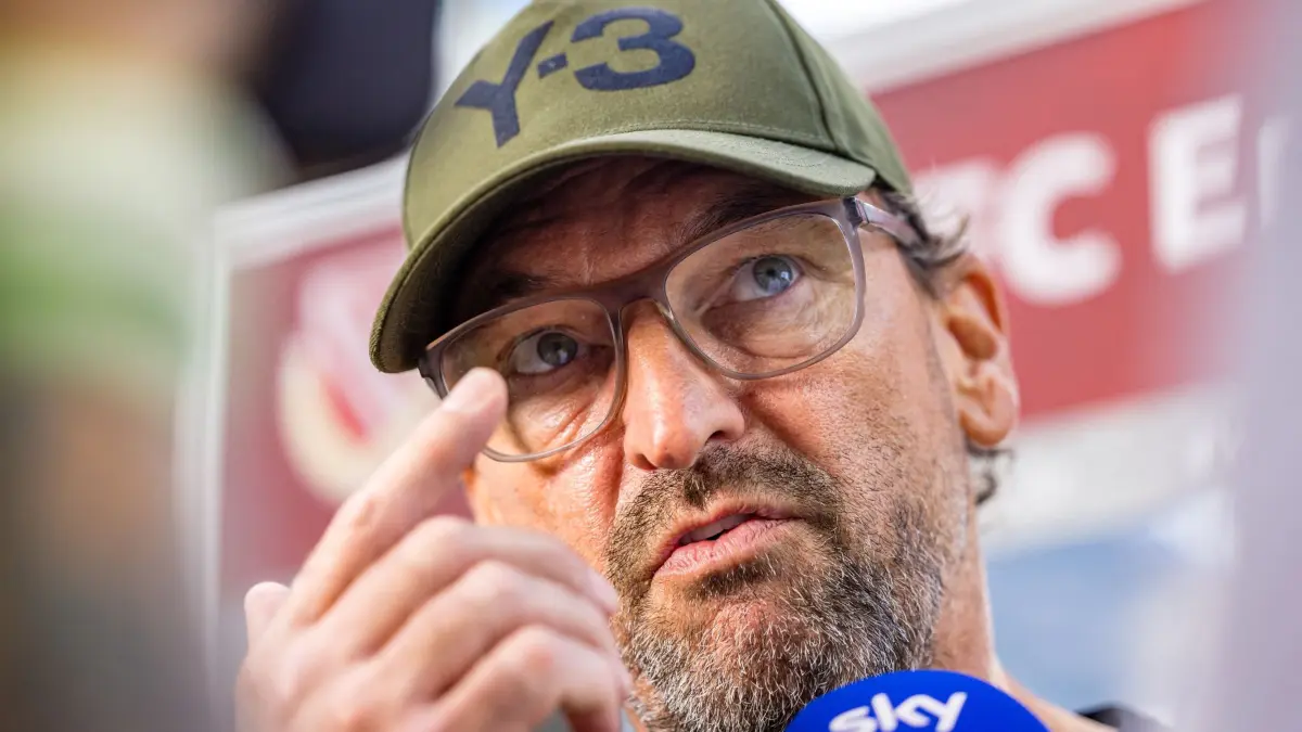 Energie Cottbus - SpVgg Greuther Fürth: 29.08.2026, Brandenburg, Cottbus: Fußball, Männer: 2. Bundesliga, Energie Cottbus - SpVgg Greuther Fürth, 3. Spieltag, LEAG Energie Stadion. Trainer Claus-Dieter Wollitz (FC Energie Cottbus) steht im Interview. Foto: Frank Hammerschmidt/dpa - WICHTIGER HINWEIS: Gemäß den Vorgaben der Bundesliga bzw. des DFB Deutscher Fußball-Bund ist es untersagt, in dem Stadion und/oder vom Spiel angefertigte Fotoaufnahmen in Form von Sequenzbildern und/oder videoähnlichen Fotostrecken zu verwerten bzw. verwerten zu lassen. +++ dpa-Bildfunk +++