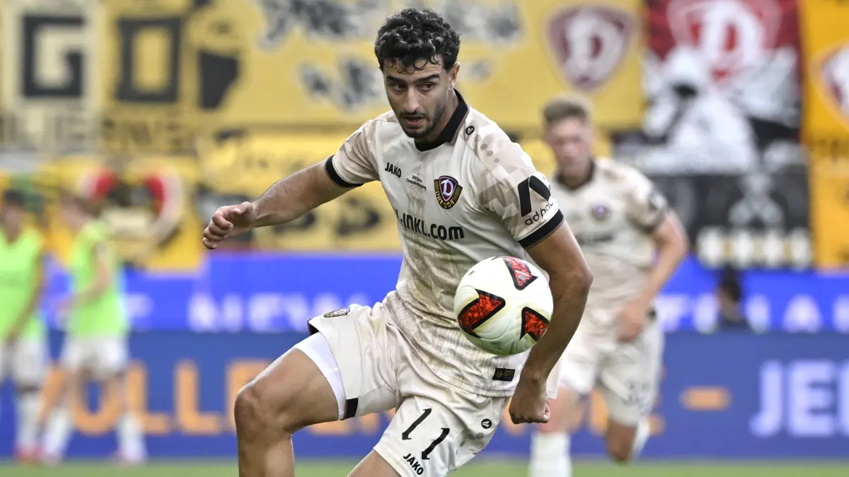 1. FC Heidenheim 1846 FCH vs SG Dynamo Dresden SGD: Kaan Inanoglu SG Dynamo Dresden SGD 11 Aktion am Ball 1. FC Heidenheim 1846 FCH vs SG Dynamo Dresden SGD 29.08.2026 DFL REGULATIONS PROHIBIT ANY USE OF PHOTOGRAPHS AS IMAGE SEQUENCES AND/OR QUASI-VIDEO 1. FC Heidenheim 1846 FCH vs SG Dynamo Dresden SGD *** Kaan Inanoglu SG Dynamo Dresden SGD 11 Action on the Ball 1 FC Heidenheim 1846 FCH vs SG Dynamo Dresden SGD August 29, 2026 DFL regulations prohibit any use of photographs as image sequences and/or QUASI-VIDEO 1 FC Heidenheim 1846 FCH vs. SG Dynamo Dresden SGD
