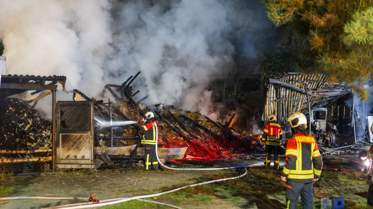 Brand Scheune Neupetershain Dieseltanks explodieren