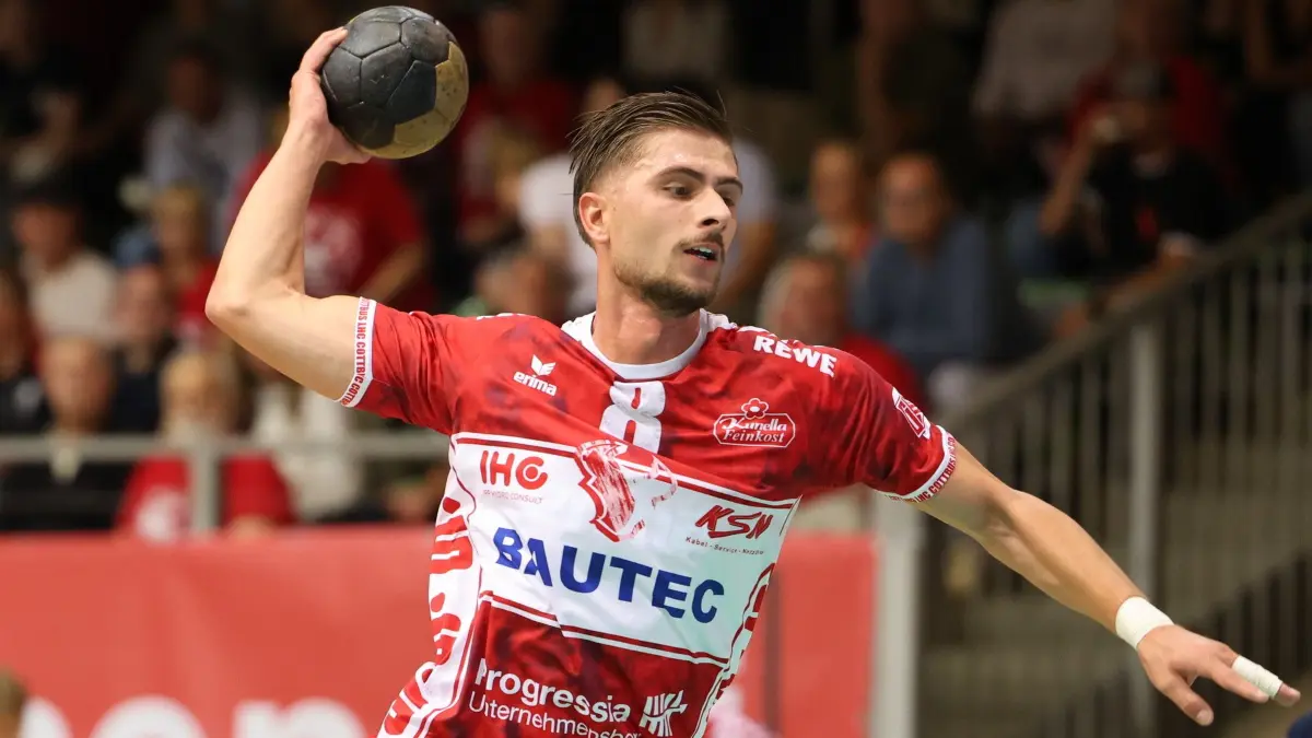 Handball Regionalliga Ostsee-Spree LHC Cottbus - Blau Weiß 90 Berlin 46-17: Pascal Hüneburg