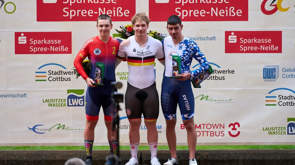 Matyas Malin, Til Krüger und Christos Magklaris auf dem Podium beim Großen Preis von Deutschland in am 4. und 5. September in Cottbus.
