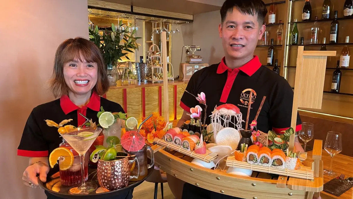 Ly ist die neue Chefin im ehemaligen "Goldenen Stern" in Bad Liebenwerda. Die Gaststätte heißt jetzt "Olydo". Chefkoch Cuong hat schon mal gezaubert.