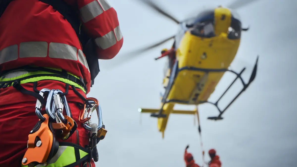 Beim Tag der offenen Tür am 18. September 2026 zeigen die Sana Klinken Niederlausitz, wie die Rettungskette in Südbrandenburg zusammenspielt. Zu erleben gibt es dabei den Rettungshubschrauber und einen Rettungswagen der RDNL.