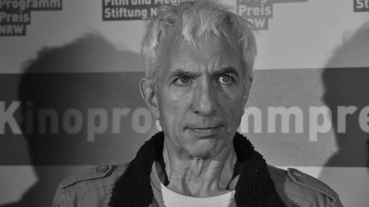 Der Schauspieler Ralf Richter posiert am 09.11.2016 in Köln vor der 26. Verleihung der Kinoprogrammpreise NRW 2016 der Film und Medien Stiftung NRW.
the Actor Ralf Judges posing at 09 11 2016 in Cologne before the 26 award Ceremony the NRW 2016 the Film and Media Foundation NRW