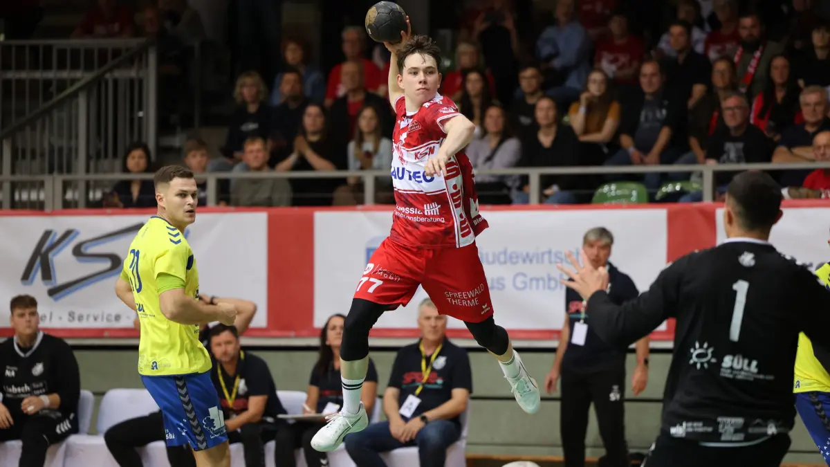 Handball Regionalliga Ostsee-Spree LHC Cottbus - TSG Lübbenau 41-28: Hannes Knecht
