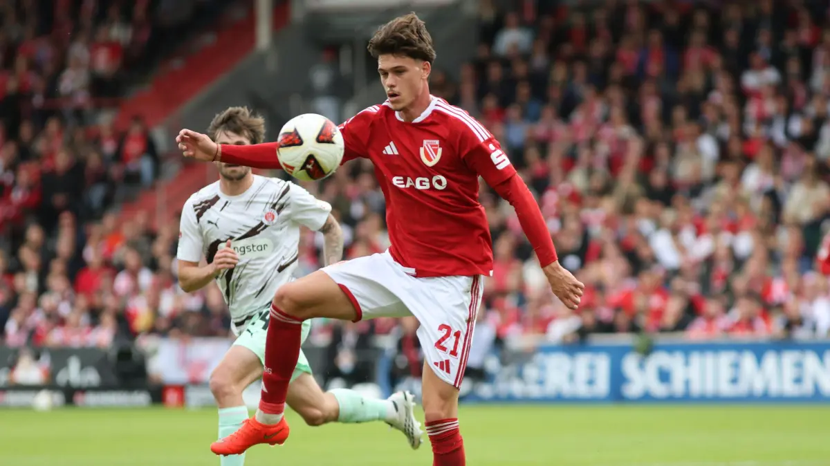 Fussball 2. Bundesliga 2026/2027 FC Energie Cottbus - FC St. Pauli: 21 Luca Erlein (Energie Cottbus)