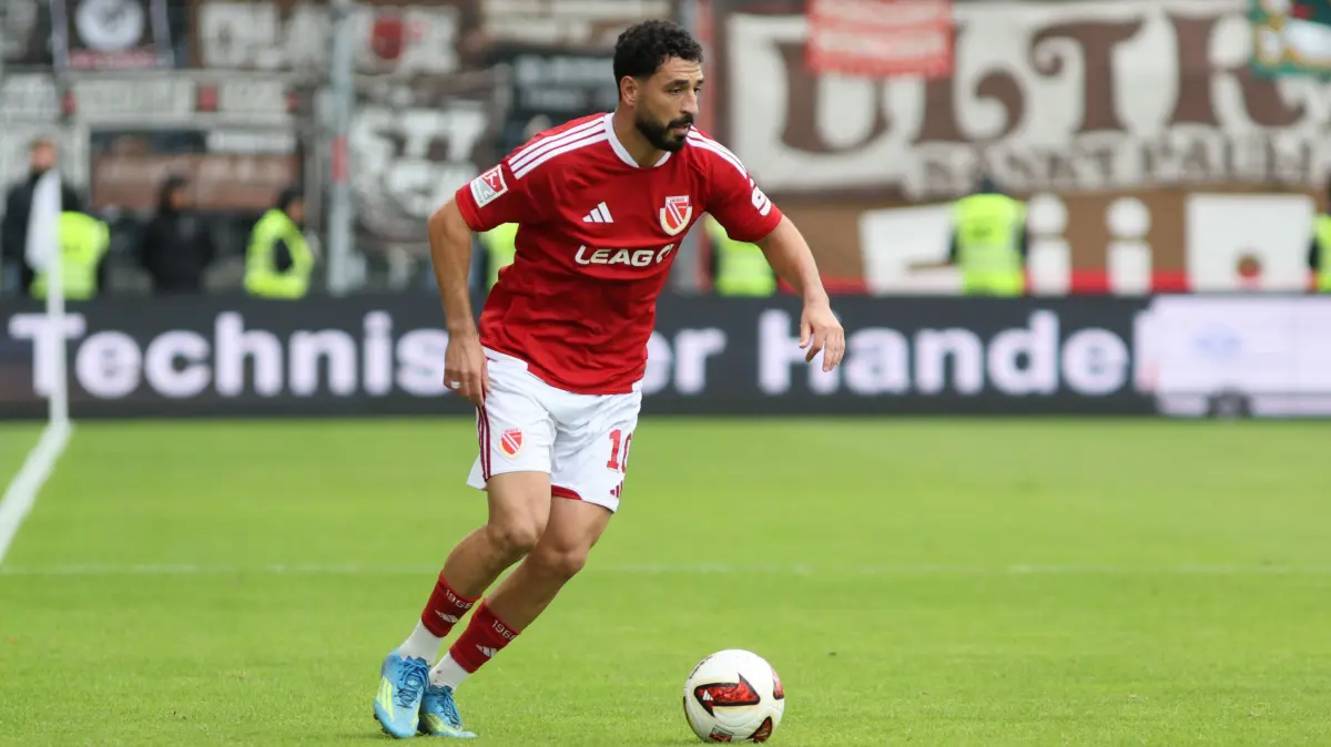 Fussball 2. Bundesliga 2026/2027 FC Energie Cottbus - FC St. Pauli: 10 Tolcay Cigerci (Energie Cottbus)