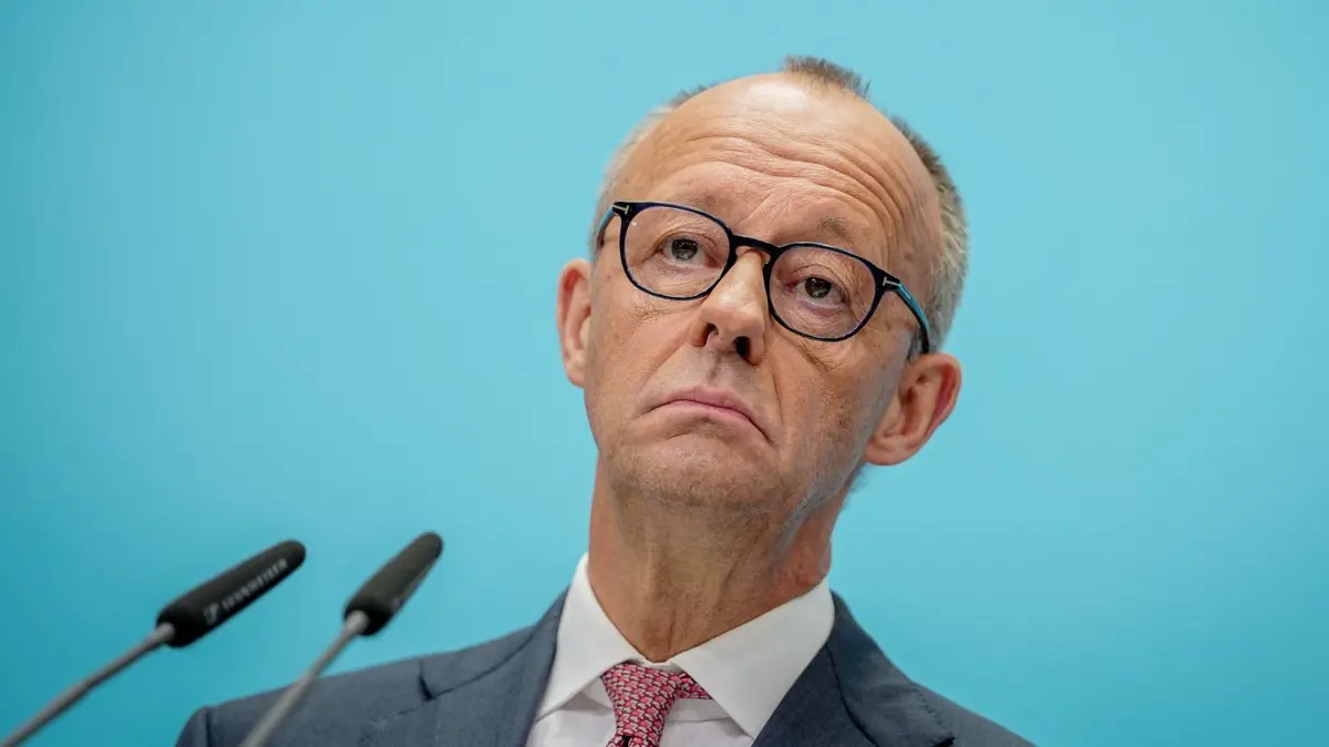 Nach den Landtagswahlen - CDU: Bundeskanzler Friedrich Merz (CDU) gibt eine Pressekonferenz nach der Landtagswahl in Mecklenburg-Vorpommern und der Abgeordnetenhauswahl in Berlin. (zu dpa: «Merz: Niemand in CDU-Führung hat Personalfrage gestellt»)