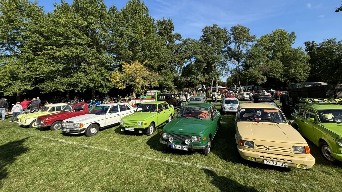 Oldtimermarkt mit Teilemarkt im Laga-Park in Luckau 2025
