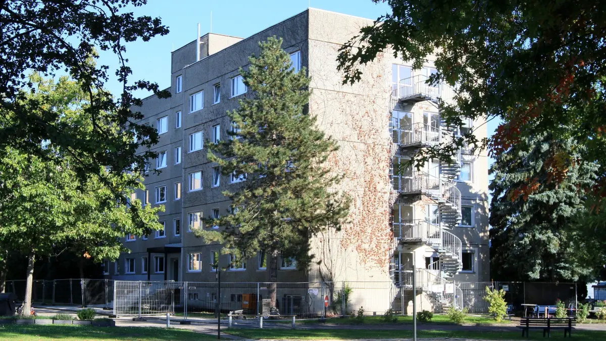 Asylheim: Foto: Mirko Sattler; Asylbewerberheim in Lauchhammer, Lindenstrasse am 27.09.2026