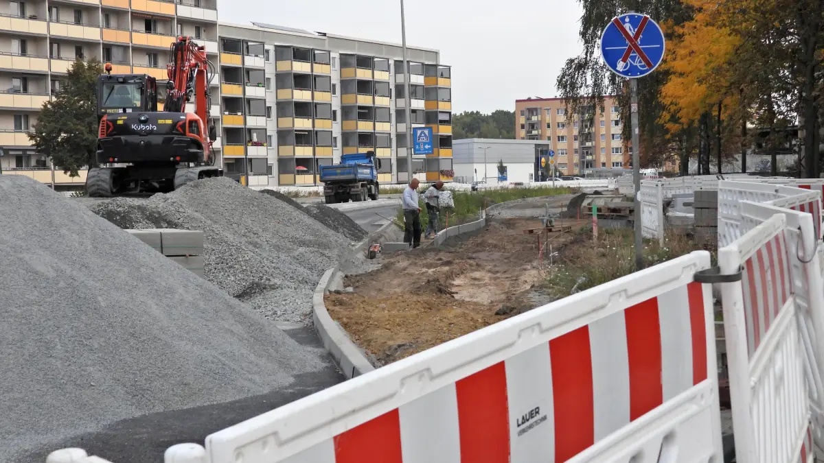 Strassenbau Brücken Okt 2026: Strassenbauarbeiten und marode Brücken in Cottbus
Strassenbauarbeiten in der Dissener Strasse