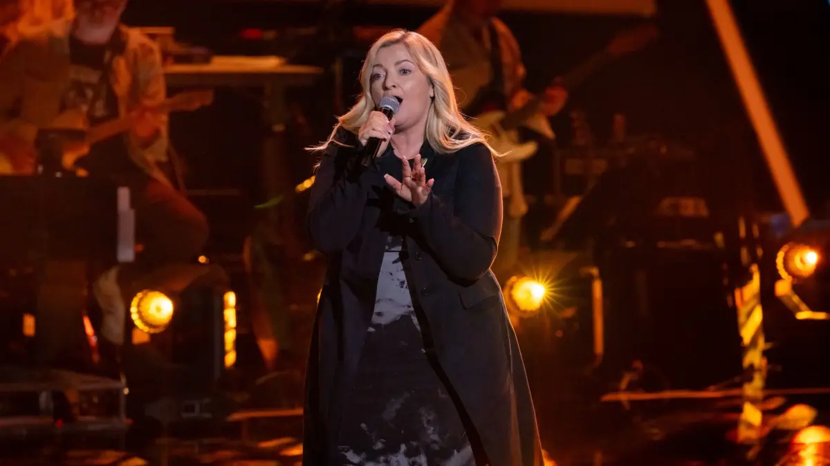 Sängerin Kati Karney bei ihrem Auftritt bei The Voice of Germany.