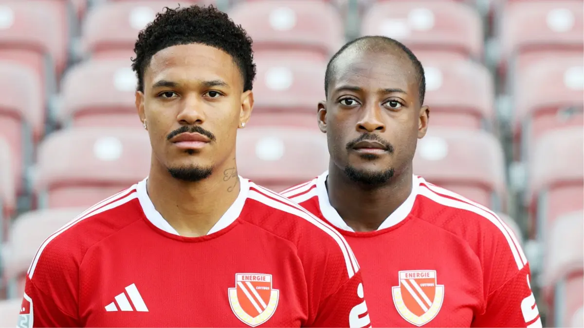 Justin Butler und Chris Kinsombi erzielen für Energie Cottbus die Tore beim Unentschieden beim polnischen Meister Lech Poznan.