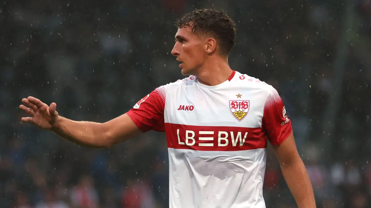 Fußball VfB Stuttgart vs. SpVgg Greuther Fürth: BAU // 2026.10.01, Deutschland, Aspach Fußball VfB Stuttgart vs. SpVgg Greuther Fürth, Grischa Prömel (VfB)