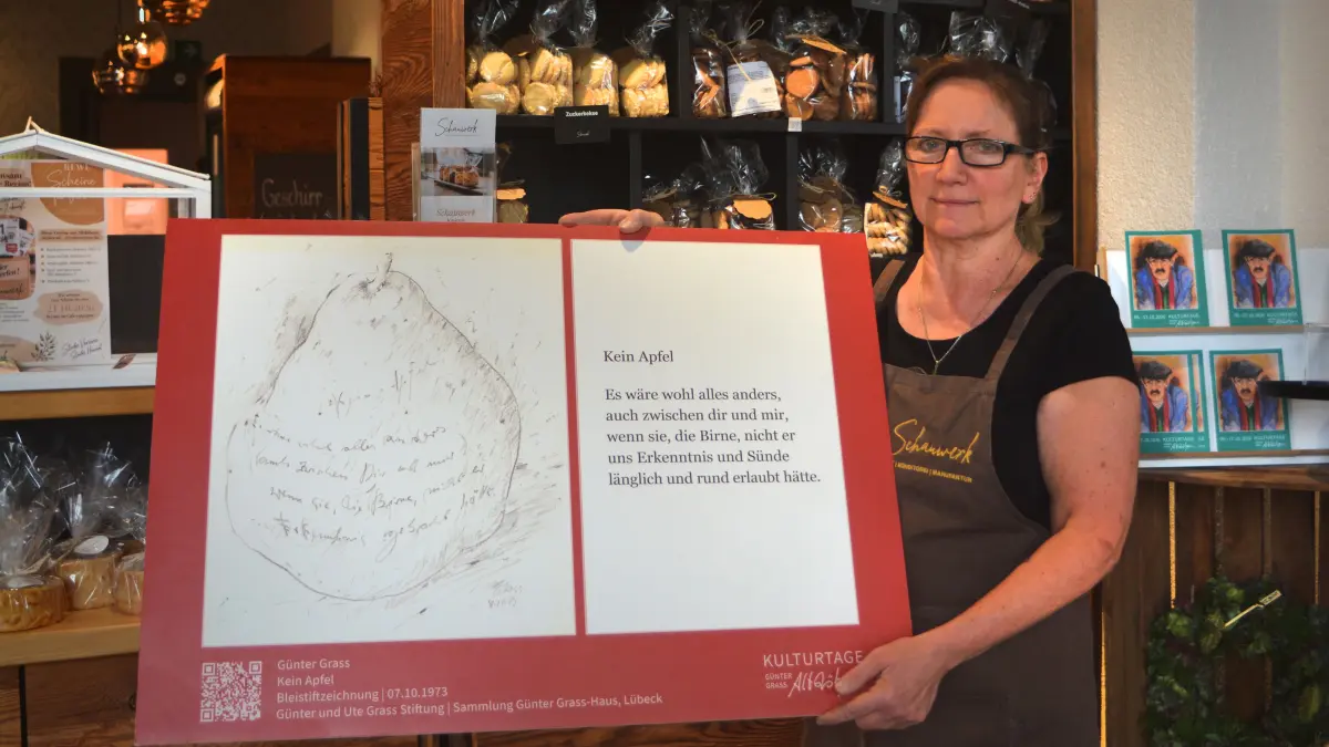 Zu den Altdöbernern, die zu den Günter Grass Kulturtagen Teile ihrer Schaufenster zur Verfügung stellen, zählt auch das Café/Konditorei Schauwerk. Für Konditormeisterin Heike Staude war es selbstverständlich, sich einzubringen.