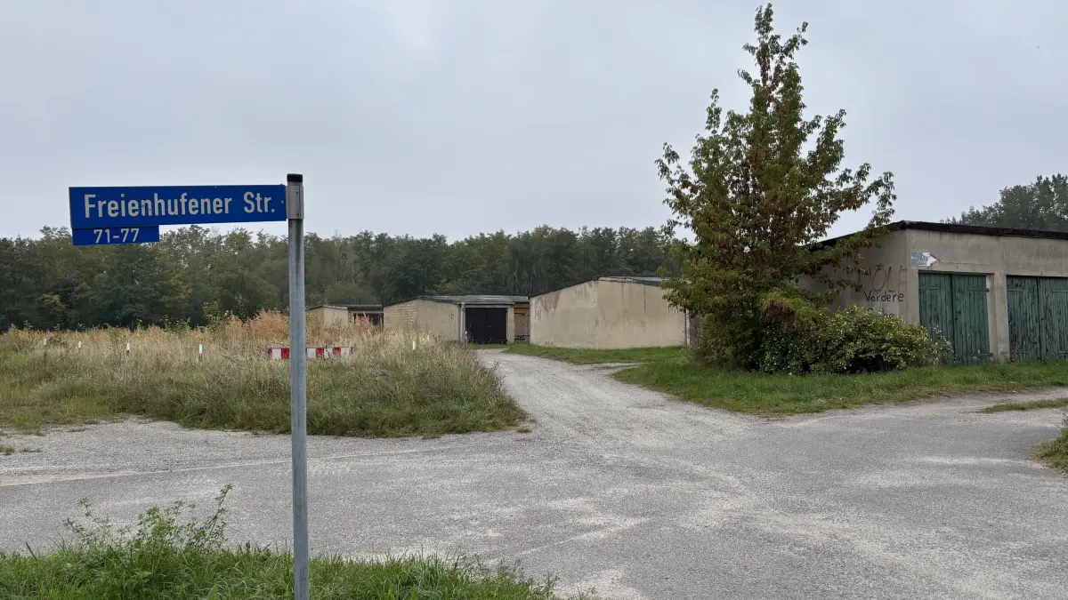 Im Garagenkomplex an der Freienhufener Straße in Großräschen wird in den kommenden Wochen ein Abriss stattfinden.