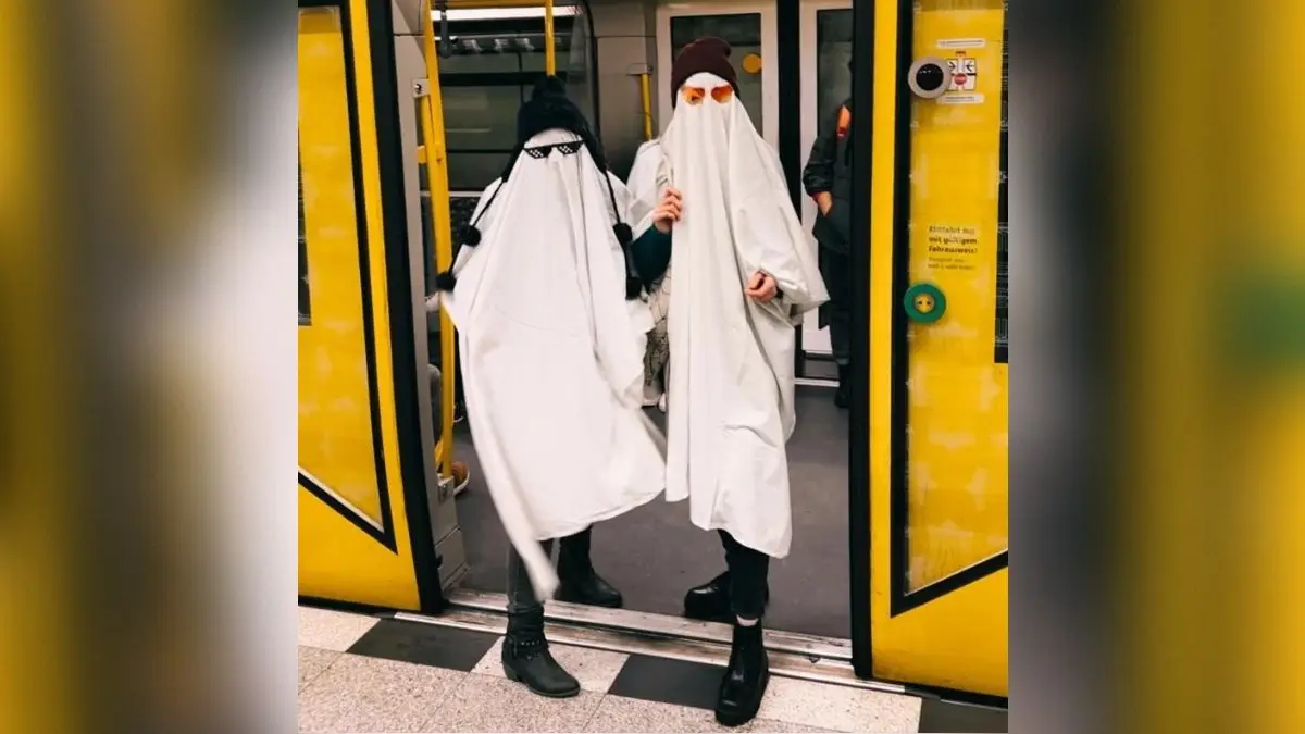 Geister in der Berliner S-Bahn: Dieser Trend geht gerade bei Tiktok, Instagram und Co. viral. Was zu Halloween außerdem angesagt ist, finden Sie in diesem Überblick.
