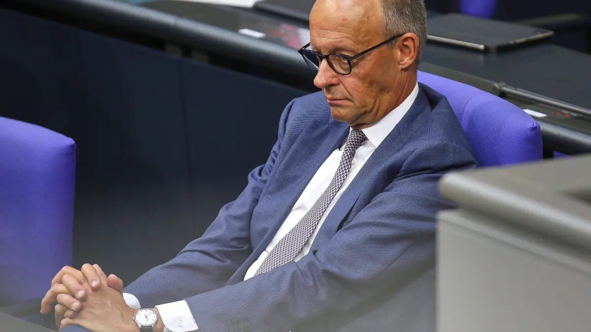 Kanzler Merz und sein schwarz-rotes Bündnis kündigen wegweisende Reformen zwar immer wieder an. Doch statt Taten bleibt es bei Ankündigungen.