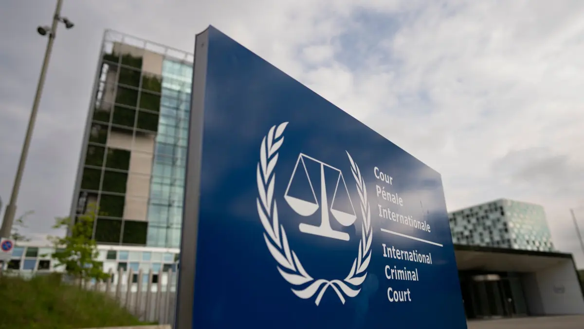 Internationaler Strafgerichtshof (ICC) in Den Haag: ARCHIV - 30.04.2024, Niederlande, Den Haag: Außenansicht des Internationalen Strafgerichtshofs (ICC) in Den Haag. (zu dpa: «USA verhängen Sanktionen gegen Weltstrafgericht») Foto: Peter Dejong/AP/dpa +++ dpa-Bildfunk +++