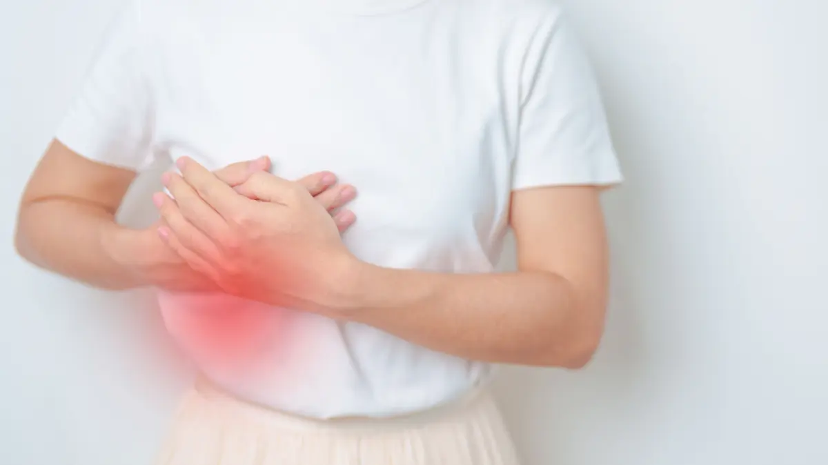 Woman having liver pain. Liver cancer and Tumor, Jaundice, Viral Hepatitis A, B, C, D, E, Cirrhosis, Failure, Enlarged, Hepatic Encephalopathy, Ascites Fluid in Belly and health xkwx liver pain disease hepatitis cirrhosis cancer hepatic abdomen virus fatty fibrosis enlarge gastroenterologist jaundice july gastroenterology tumor october infection ascites gallbladder alcohol belly ache anatomy clinic day diagnosis digestive encephalopathy failure fluid gallstone hepatology hospital sprain woman immune inherited medical medicine month patient symptom system viral world bile transplant doctor