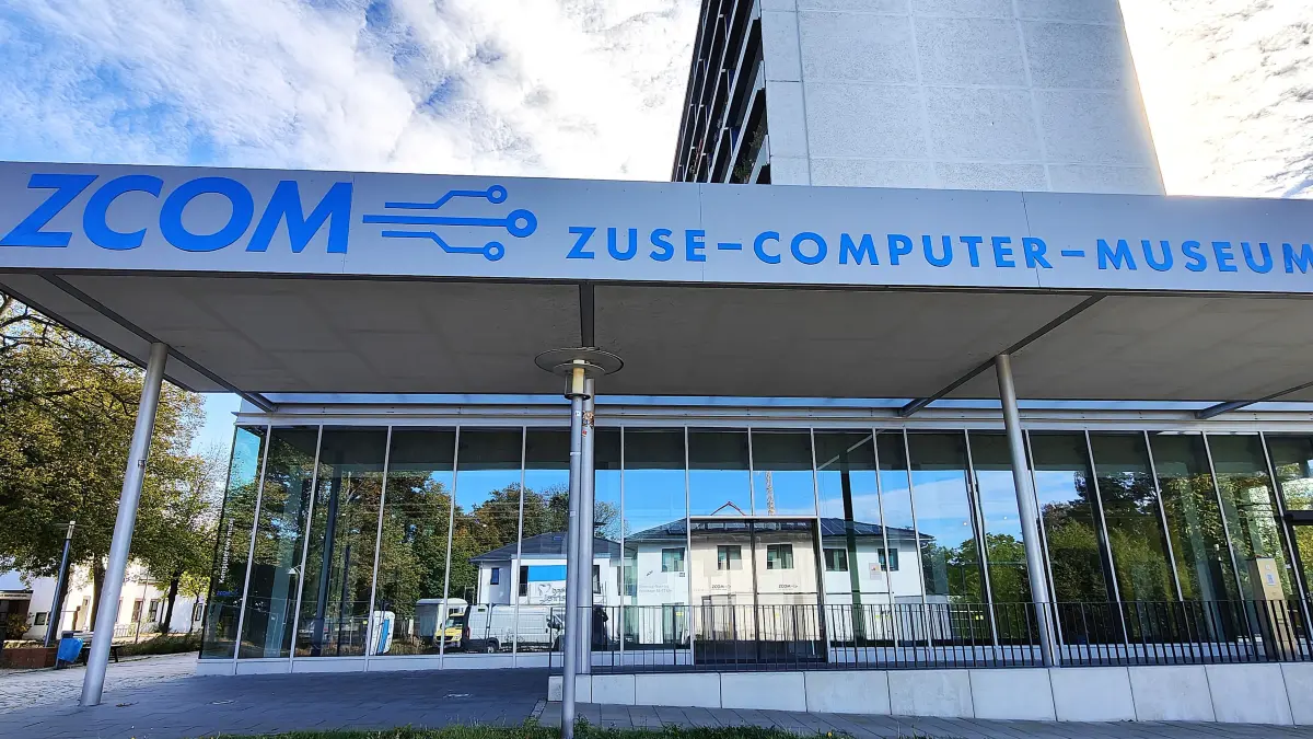 Der Verein Konrad Zuse Forum und Mitarbeiter geben das ZCOM in Hoyerswerda noch nicht auf.