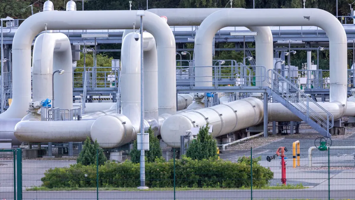 Nord Stream 1 - Gasempfangsstation in Lubmin: Rohrsysteme und Absperrvorrichtungen in der Gasempfangsstation der Ostseepipeline Nord Stream 1 und der Übernahmestation der Ferngasleitung OPAL (Ostsee-Pipeline-Anbindungsleitung). (zu dpa: «Nord-Stream-Anschlag - Prozess startet in Hamburg»)