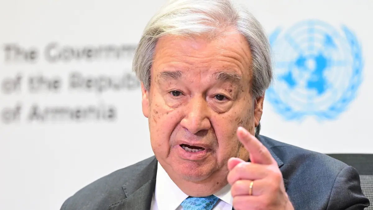 ARMENIA-UN-COP 17-BIODIVERSITY-ENVIRONMENT: Antonio Guterres, Secretary-General of the United Nations, attends a press conference in the Armenian capital of Yerevan on October 15, 2026. (Photo by KAREN MINASYAN / AFP)