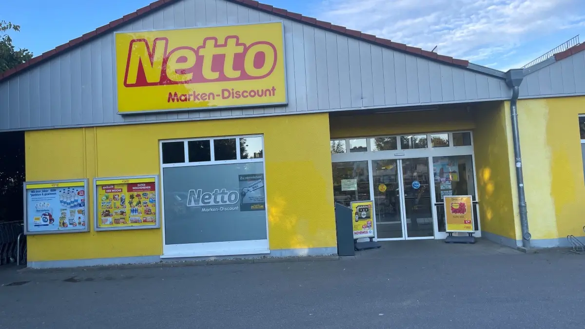 Dieser Netto-Markendiscount in Finsterwalde in der Schacksdorfer Straße verfügt als Besonderheit noch über eine Frischtheke. Doch nun soll er geschlossen werden.