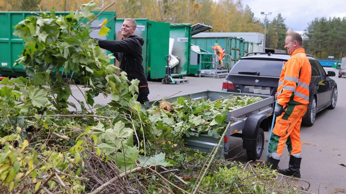 Wertstoffhöfe wie der in Hörlitz sind nicht nur bei Gartenbesitzern beliebt. Auch Sperrmüll oder Schadstoffe können hier abgegeben werden.