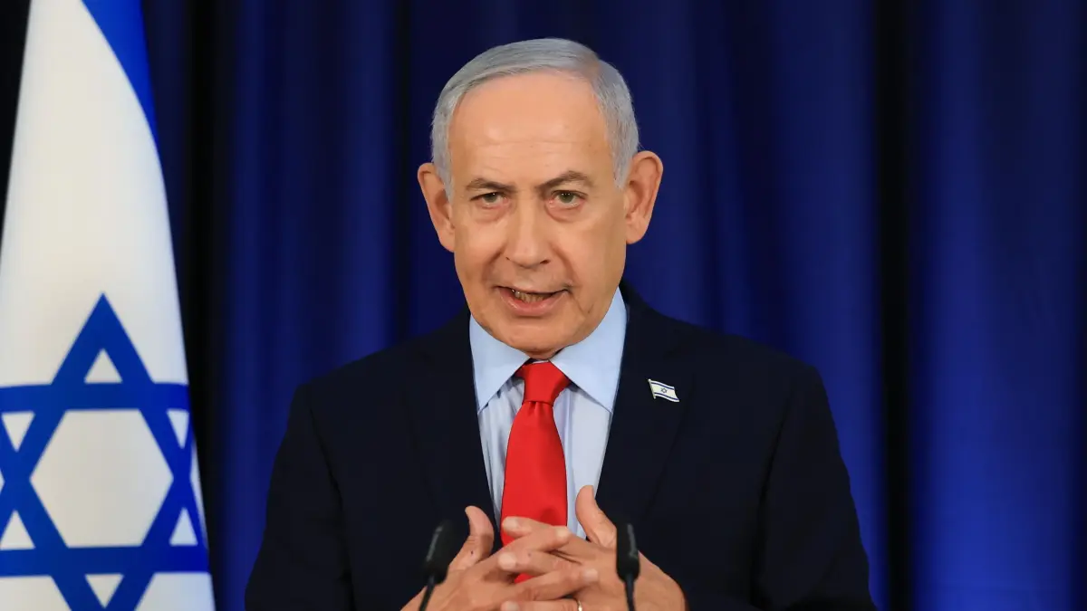 Israels Ministerpräsident Benjamin Netanjahu: ARCHIV - 19.03.2026, Israel, Jerusalem: Der israelische Ministerpräsident Benjamin Netanjahu spricht während einer Pressekonferenz in Jerusalem. (zu dpa: «Netanjahu hält an Sturz der iranischen Führung fest») Foto: Ronen Zvulun/Pool Reuters/dpa +++ dpa-Bildfunk +++