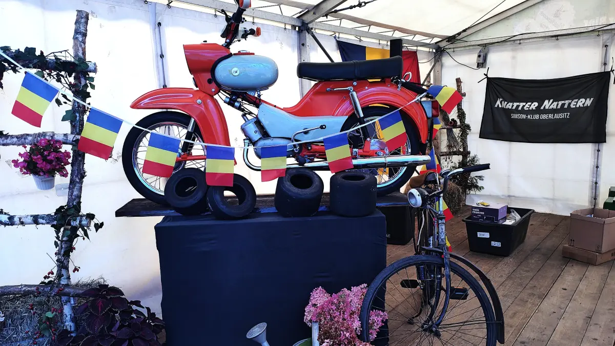 Die Simson-Zweiräder sind der heilige Gral des Klubs. Bei den Technik-Treffs in Spohla wird immer eines versteigert.