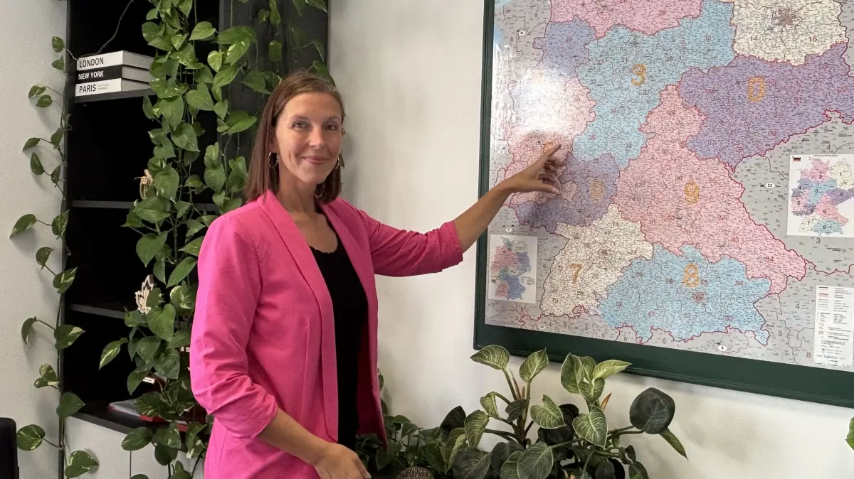 Von Herzberg in die Welt: Vertriebsleiterin Sandra Jahn betreut mit ihrem Team Kunden in Deutschland, Europa und Nordamerika.