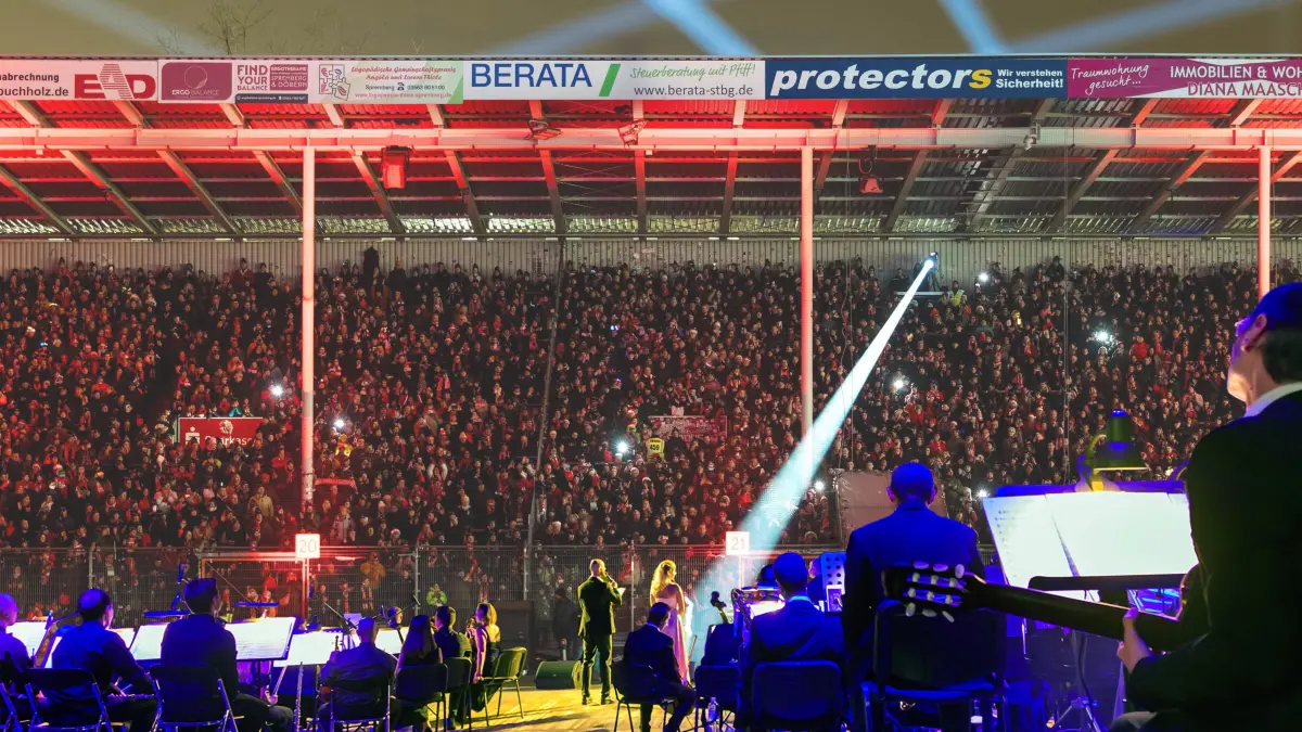 Fotomontage Orchester LEAG Energie Stadion