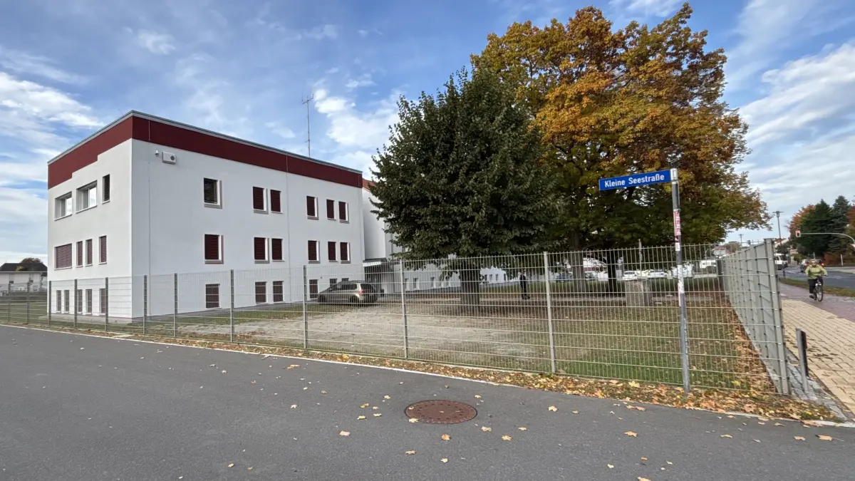 Der Krisenstab trifft sich im Feuerwehr- und Katastrophenschutz-Technischen Zentrum (FKTZ) des Landkreises in Großräschen.